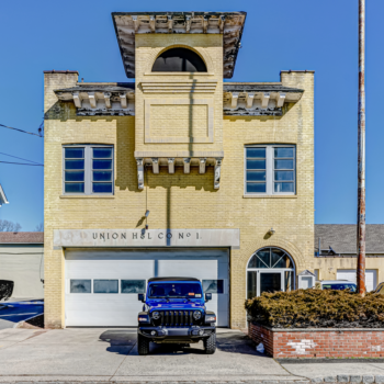 Photo of the front of the firehouse